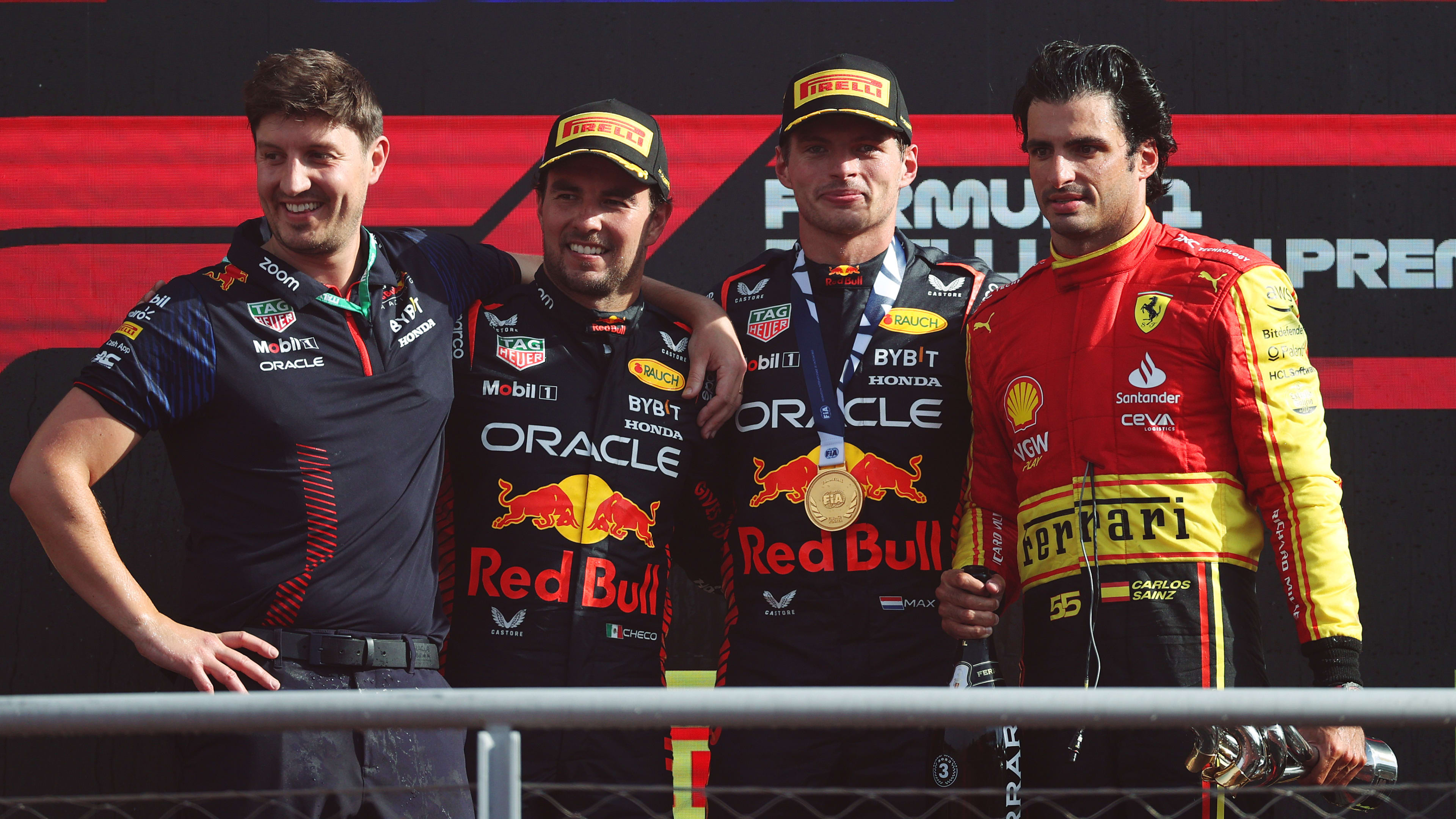 MONZA, ITALY - SEPTEMBER 03: Race winner Max Verstappen of the Netherlands and Oracle Red Bull